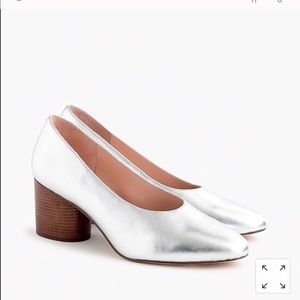 NWT J Crew Stacked Mid-heel Pumps in Metallic